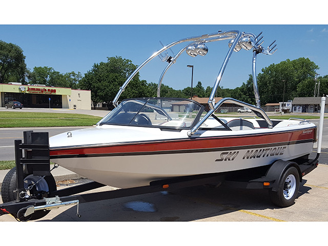 1995 Correct Craft Ski Nautique
