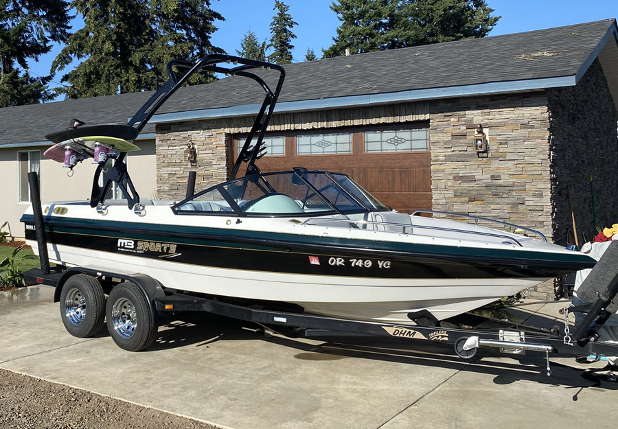 1998 MB Sports Boss 210
