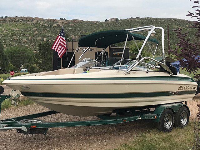 2002 Larson 210lxi