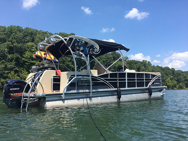2014 Godfrey Sanpan 2500 FE BAR