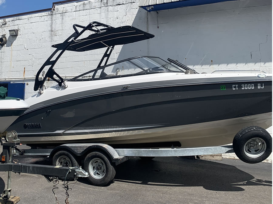 2017 Yamaha 242 Limited E series