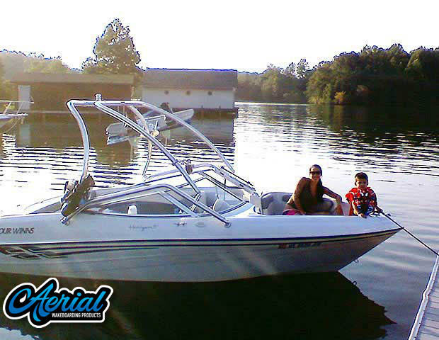 2000 Four Winns Horizon with Airborne Tower — customer install photo