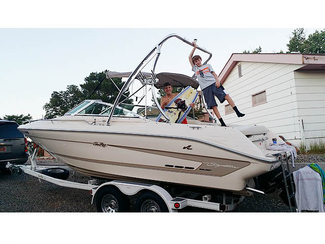1994 Sea Ray Signature Select 220 with Ascent Tower — customer install photo