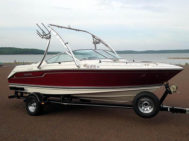 1992 Regal Valanti 200 bowrider