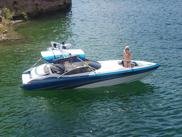 1996 Nordic RAGE 25'