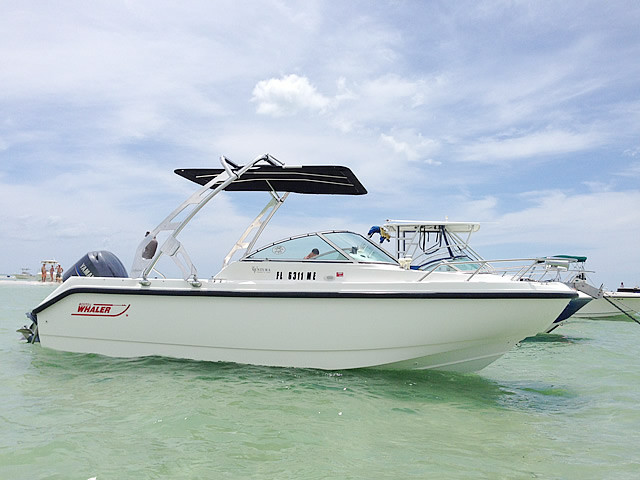 2001 Boston Whaler Ventura 21