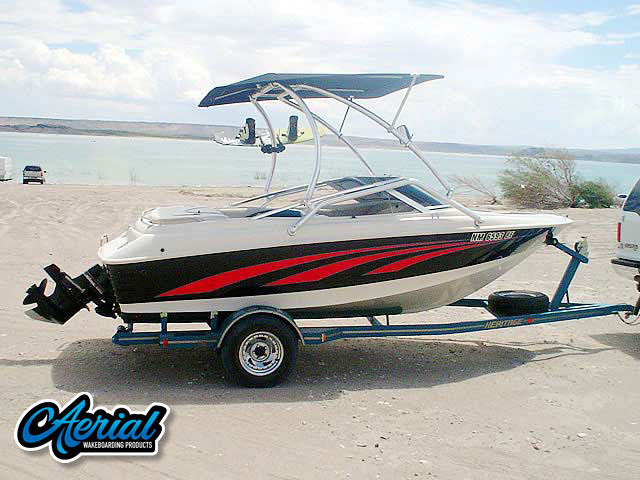 1995 Larson 4.3 Litre Vortek with Airborne Tower — customer install photo