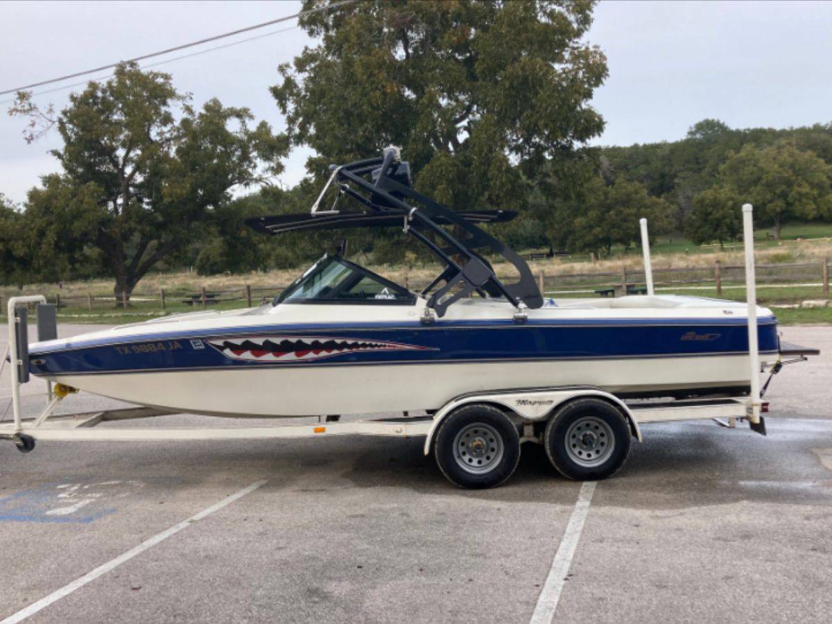 1997 Ski Centurion with FreeRide Wakeboard Tower — customer install photo