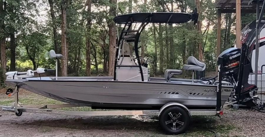 Boat T-Tops on Xpress Boats, Photo Gallery | Stryker T-Tops