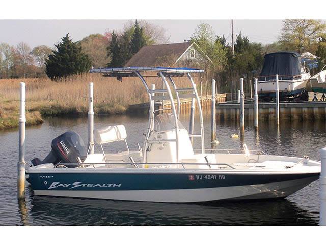 2001 VIP Boats Bay Stealth 1880 with SG300 Boat T-Top, customer install photo