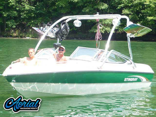 2001 Stingray 190LX with Airborne 2.0 Wakeboard Tower