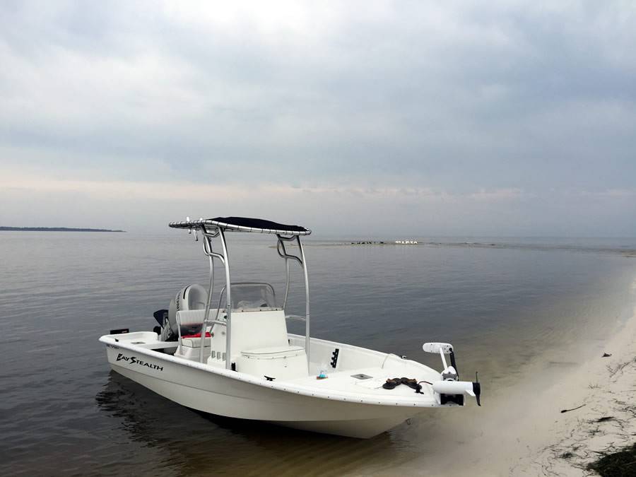 2005 Bay Stealth with SG600 Boat T-Top
