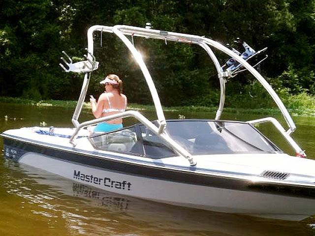 1988 Mastercraft Prostar 190 with Airborne Wakeboard Tower