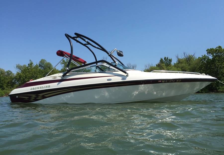2000 Crownline 202BR with Airborne Wakeboard Tower