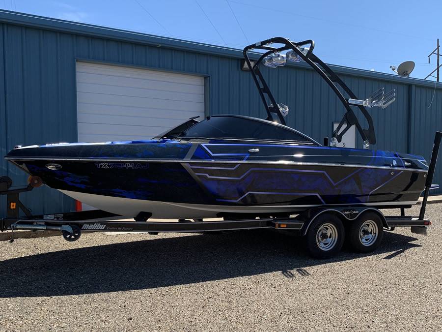 2007 Malibu Wakesetter 21VLX with FreeRide Wakeboard Tower