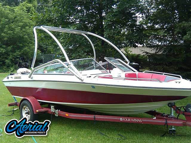1990 Four Winns Freedom 170 with Airborne 2.0 Wakeboard Tower