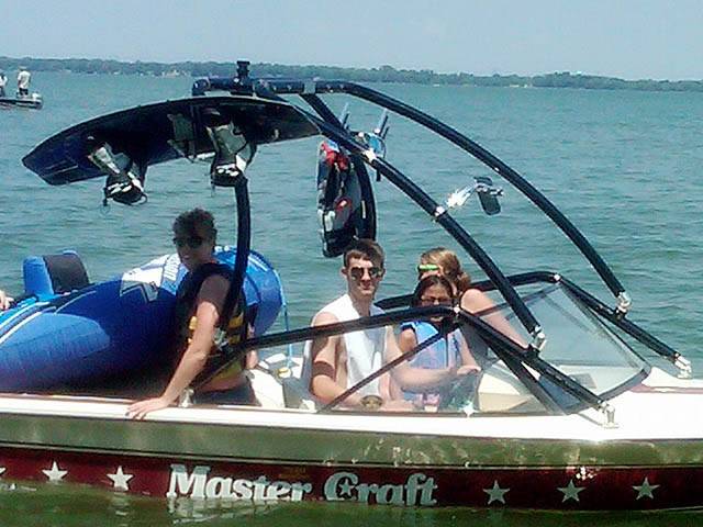 1983 Mastercraft Stars and Stripes with Airborne Wakeboard Tower