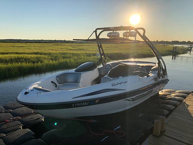 2003 Sea Doo Challenger with FreeRide Wakeboard Tower