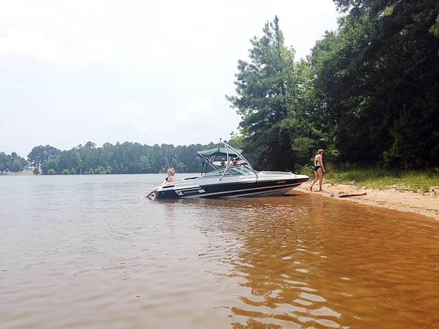 1994 Mariah Tulare 200 with Ascent Wakeboard Tower