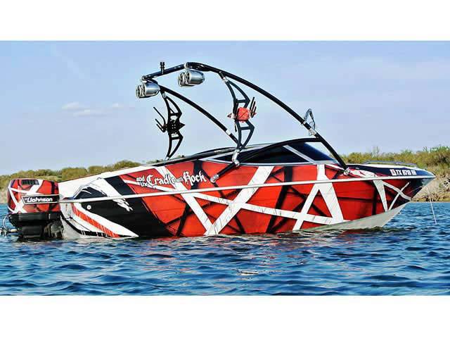 1995 Sunbird with Assault Wakeboard Tower