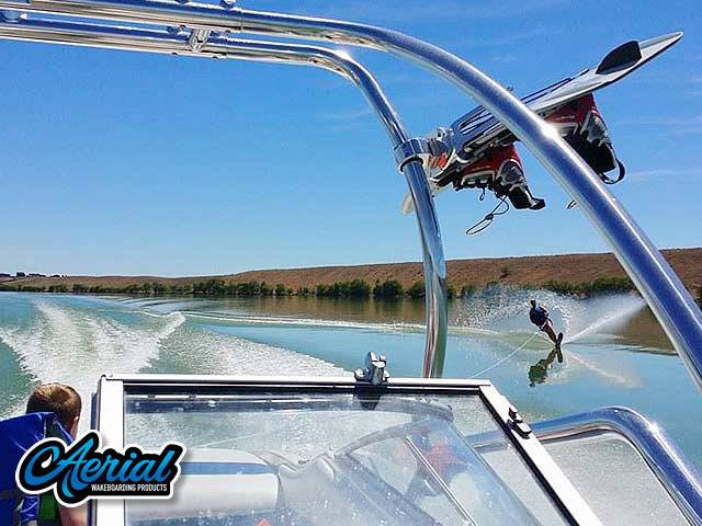 1994 Bayliner Capri 2050 with Airborne 2.0 Wakeboard Tower