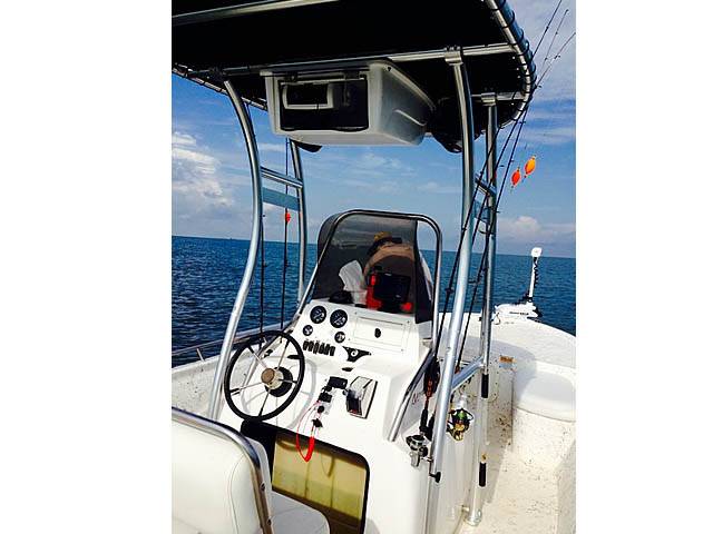 2001 Nitro Bay 2200 with SG300 Boat T-Top