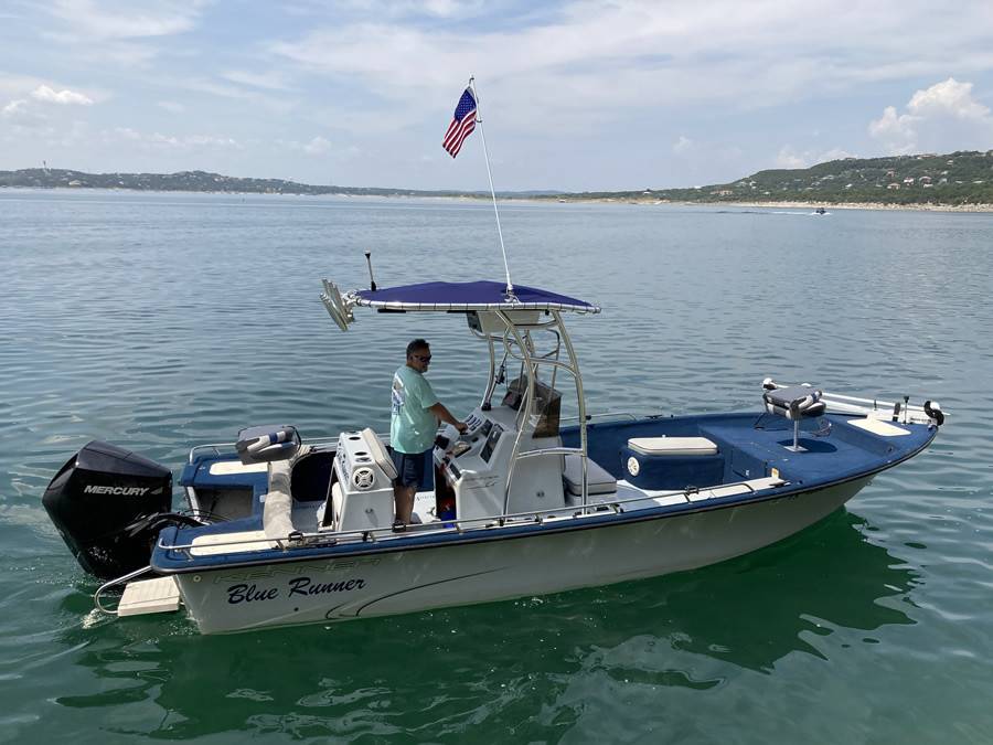 2000 Kenner 23V with SG600 Boat T-Top