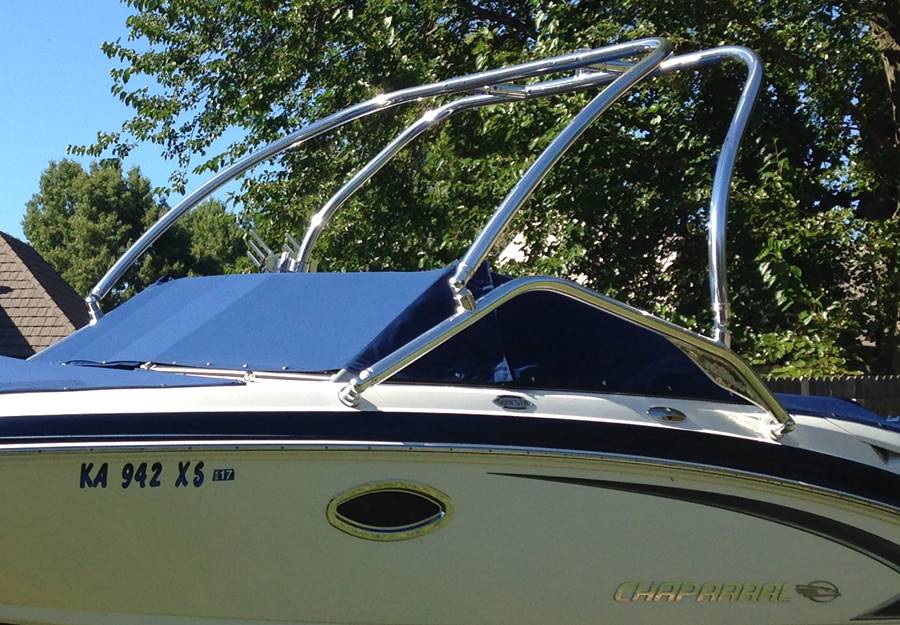 2010 Chaparral 224 Sunesta with Airborne Wakeboard Tower