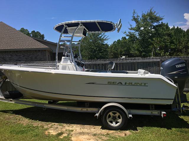 2009 Sea Hunt Ultra 196
