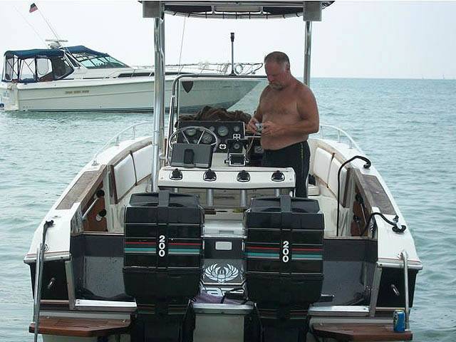 1985 Scarab Sport with SG600 Boat T-Top