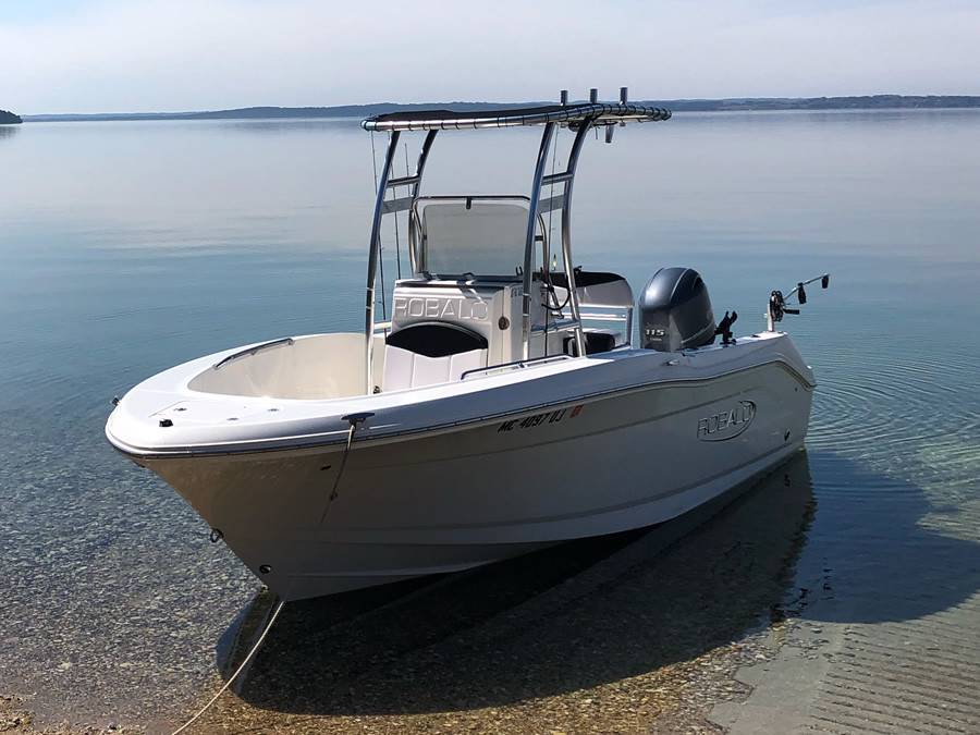 2019 Robalo R180 with SG300 Boat T-Top