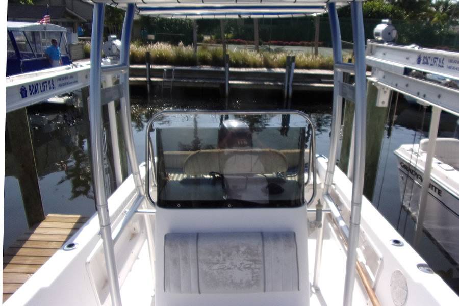 2004 Cobia 194 with SG300 Boat T-Top