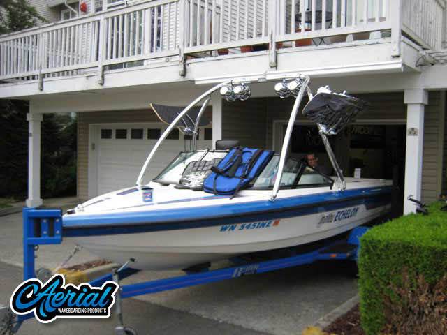 1994 Malibu Echelon with Ascent 2.0 Wakeboard Tower