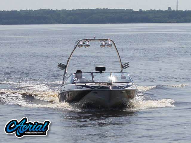 2007 Malibu Sunscape with FreeRide Wakeboard Tower