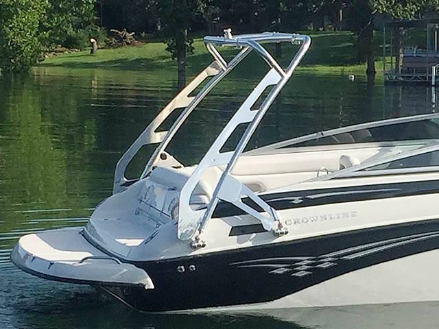 2005 Crownline 236 with FreeRide Wakeboard Tower