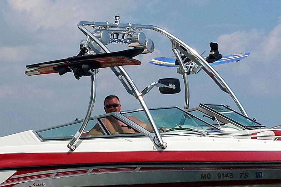 1994 Mariah 202 Shabah with Ascent Wakeboard Tower