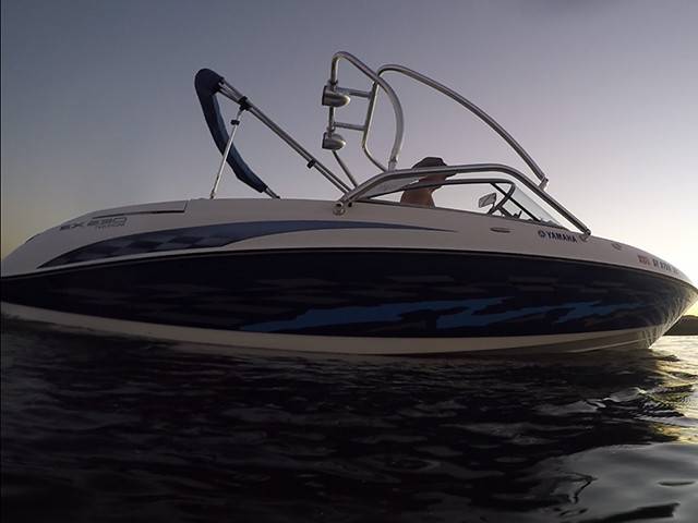 2005 Yamaha sx230 with Airborne Wakeboard Tower