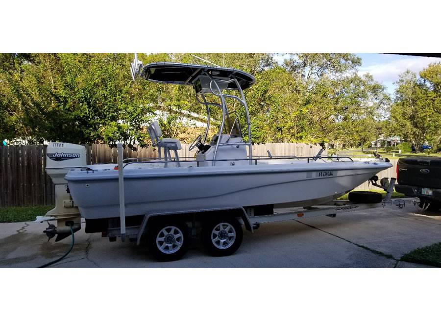 2000 Fishmaster 21bb with SG600 Boat T-Top