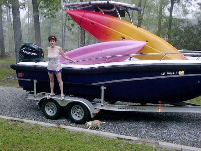 M2 Motor Yacht 21' Catamaran with SG600 Boat T-Top