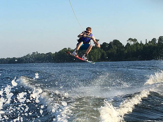 1987 Doral TRX with Ascent Wakeboard Tower