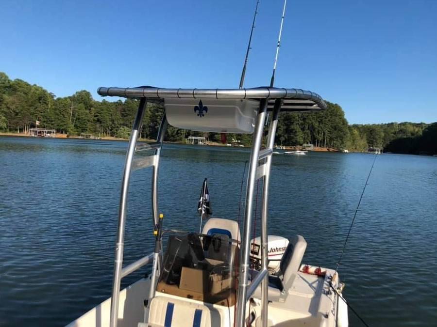 2000 Sea Fox with SG300 Boat T-Top