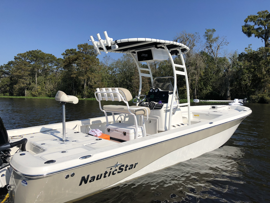 2017 NauticStar 244 XTS
