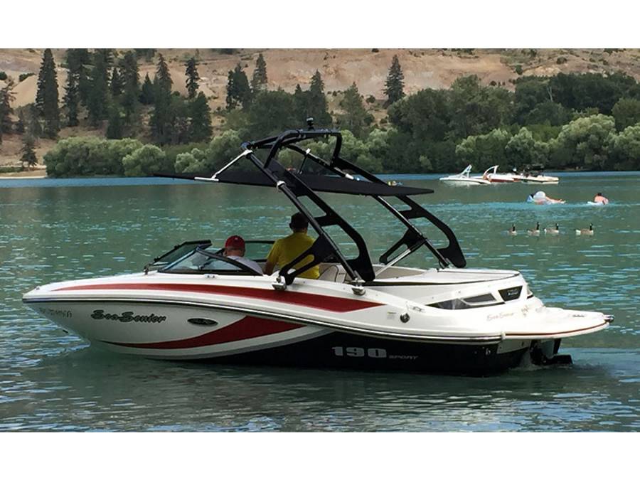 2013 Sea Ray 190 Sport with FreeRide Wakeboard Tower