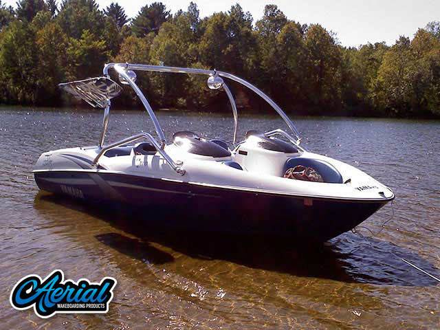 2002 Yamaha lx2000 with Airborne 2.0 Wakeboard Tower