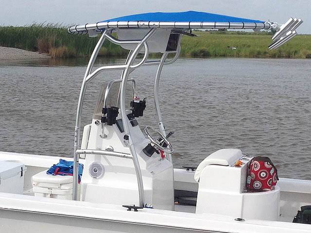 2014 Twin Vee Bay Cat 22' with SG600 Boat T-Top