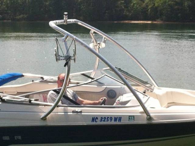 1994 Bayliner 1850 with Ascent 2.0 Wakeboard Tower
