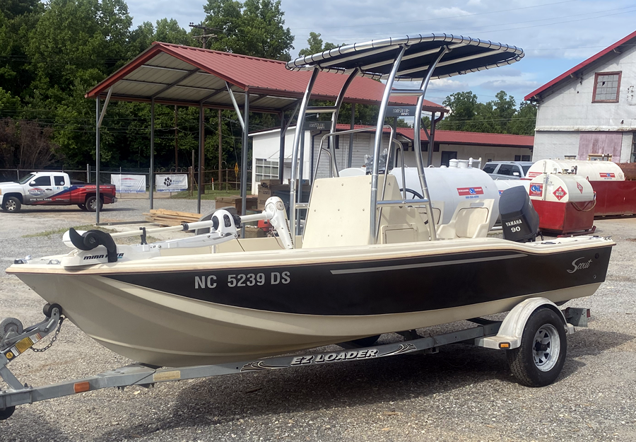 1993 Scout SF 172 with SG300 Boat T-Top