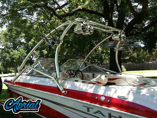 2007 Tahoe Q7i with Airborne Wakeboard Tower