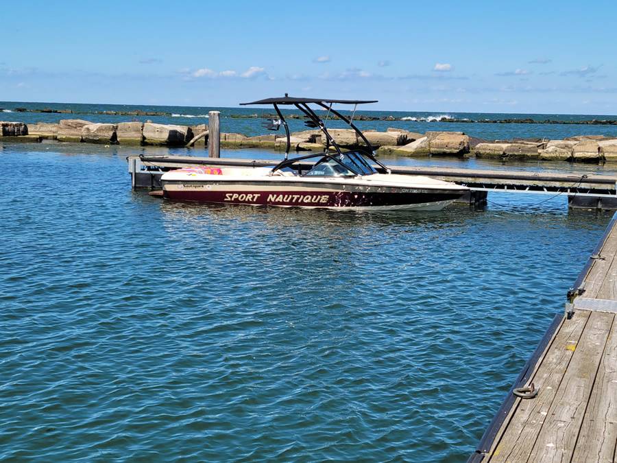 1998 Sport Nautique with Airborne Wakeboard Tower