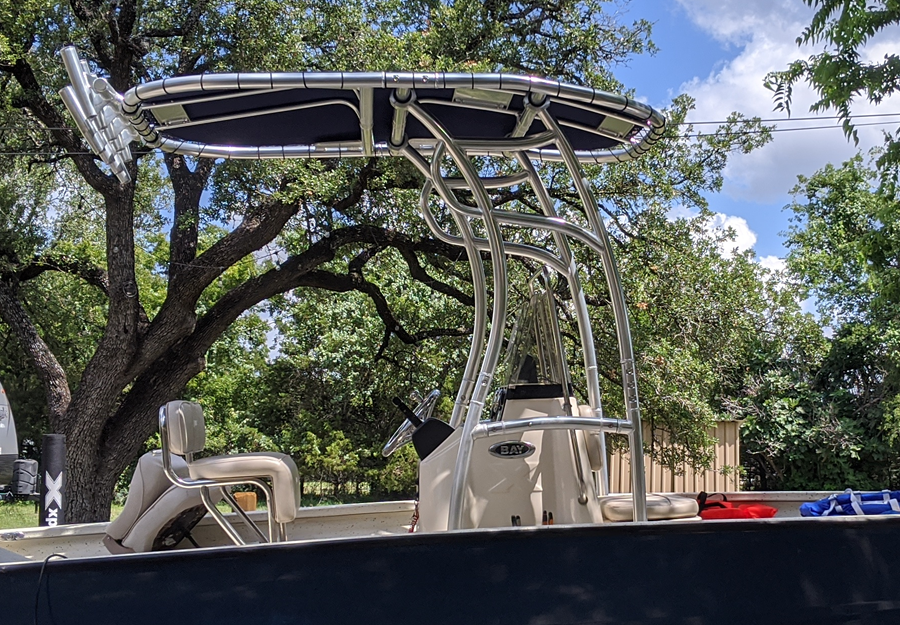2017 Xpress H2O Bay 20' with SG600 Boat T-Top